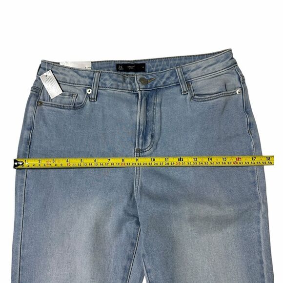 Member's Mark Women's Straight Jeans - Light Wash - Size 6 - Picture 9 of 13